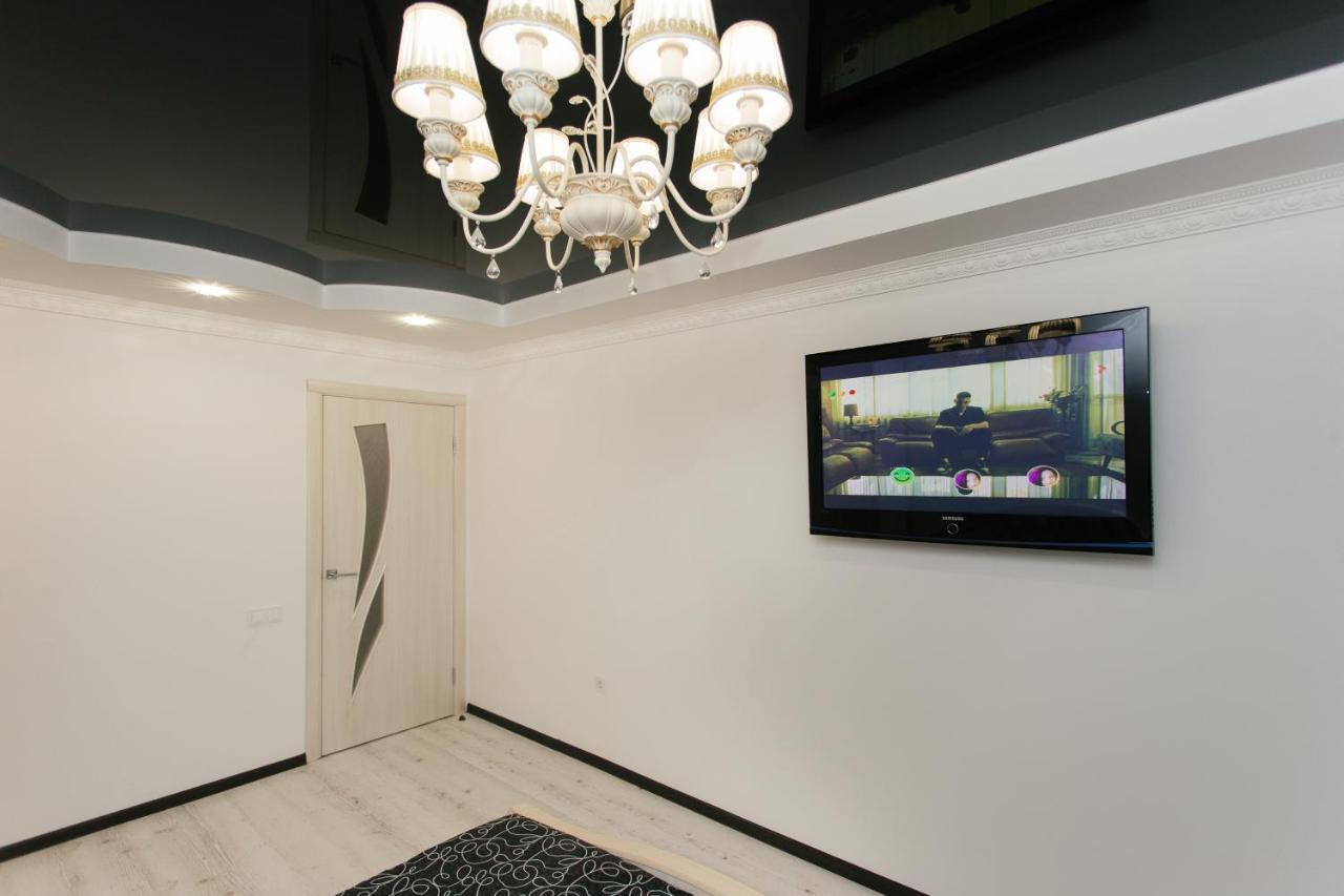 De Luxe Apartments Centr Illinskaya Sumi Dış mekan fotoğraf